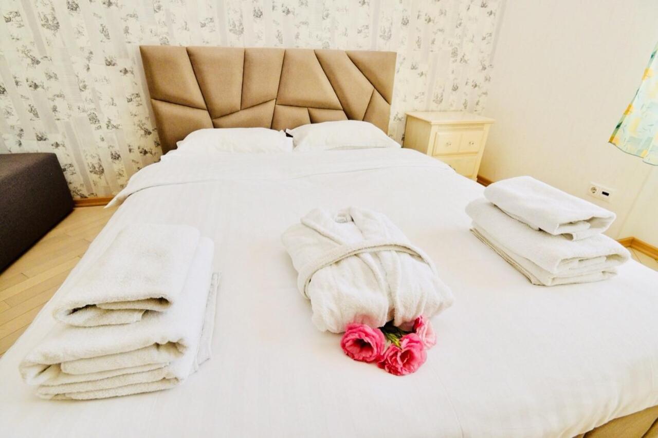 Premium Rent in Kiev Centre - Kiev Appartement Buitenkant foto