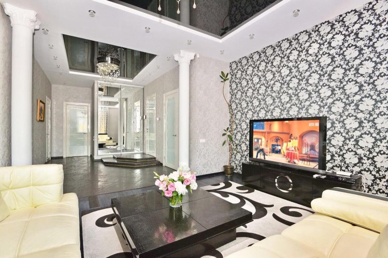 Premium Rent in Kiev Centre - Kiev Appartement Buitenkant foto